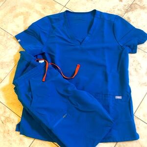 Figs Scrubs Set, M Top, S/T pant, Alps Blue